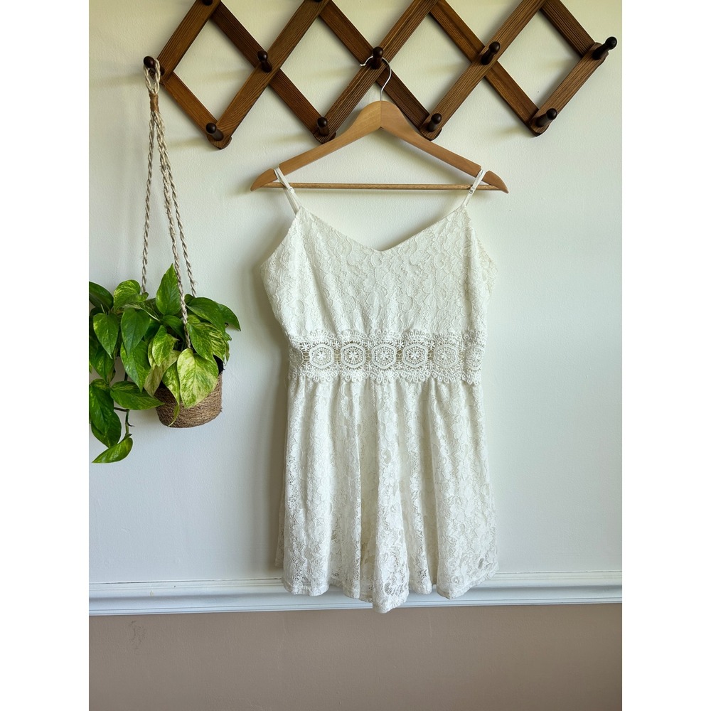 Altar'd State White Lace Romper Crochet Waist V-Neck Large Boho Summer Bridal - Picture 2 of 7